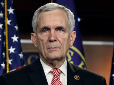 Lloyd Doggett, primer legislador demócrata en pedir públicamente que Biden abandone la candidatura