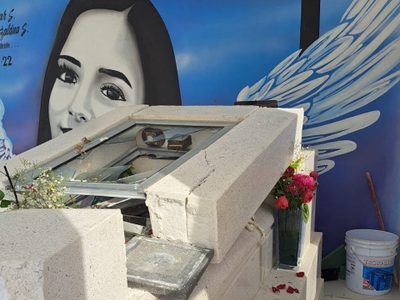 Vandalizan la tumba de Debanhi Escobar; avanza el caso de feminicidio