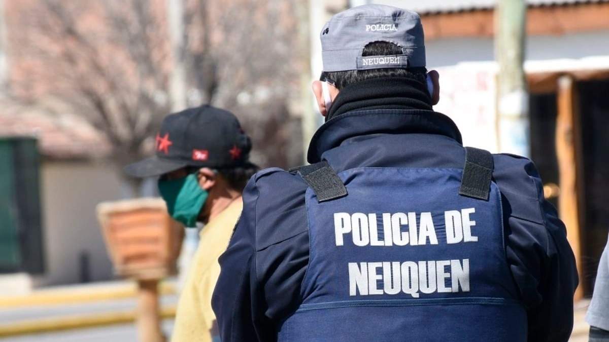 El hombre tenía pedido de captura por tres causas de robo simple. Fuente: (Facebook)