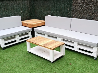 Con un pallet y en pocos pasos hacé estos sillones para tu patio que son tendencia y no gastes en muebles