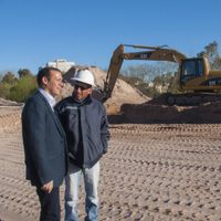 La Municipalidad avanza en la construcción de un nuevo paseo costero en el río Neuquén