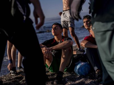 España comenzó a repatriar a los cientos menores que cruzaron desde Marruecos en mayo