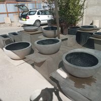 Si tenés macetas de cemento manchadas en tu jardín, probá este truco de la abuela para dejarlas como nuevas