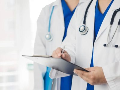Día del Médico Clínico: por qué se celebra esta jornada