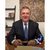 Por Whatsapp y Facebook Live: en plena carrera hacia 2024, Ebrard abre canales de comunicación