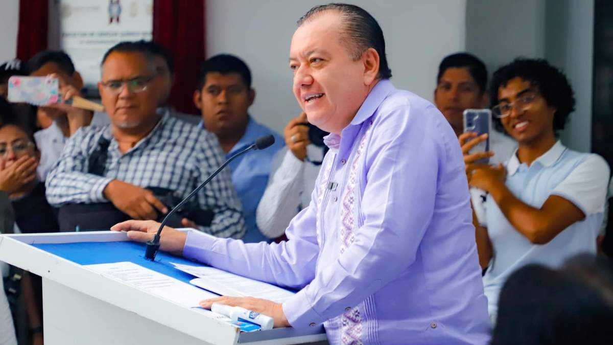Javier Saldaña, rector de la Universidad Autónoma de Guerrero