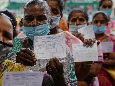 India apunta en alto: prometen acelerar la producción de vacunas para junio
