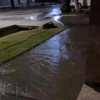 Vecinos del barrio Maristas denuncian un "río" en las calles