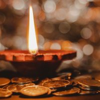 Con 1 solo billete, el ritual para atraer la fortuna