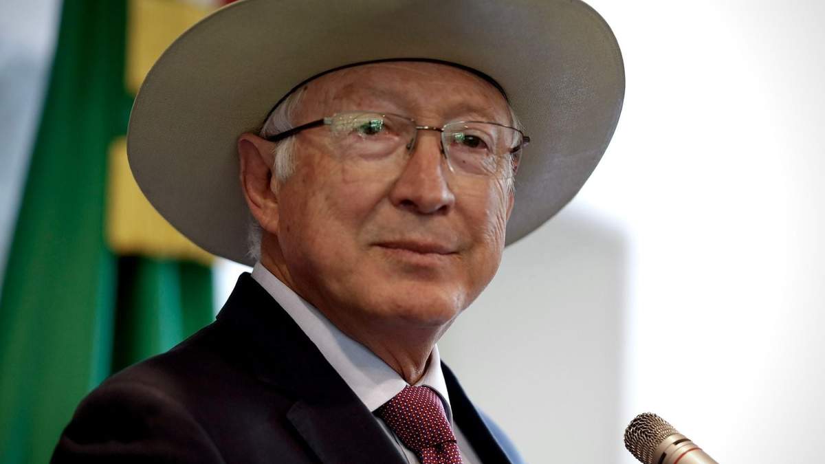 Ken Salazar indicó que las relaciones comerciales entre México y Estados Unidos no pueden parar porque alguien "se enoje"