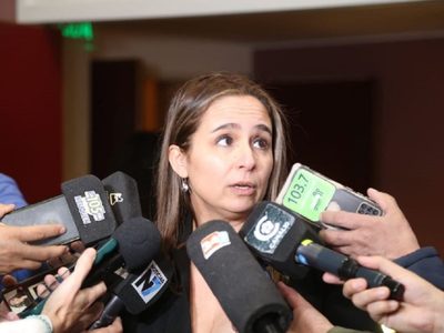 Oehrens repudió los actos de violencia de los que está acusado el ex presidente Alberto Fernández