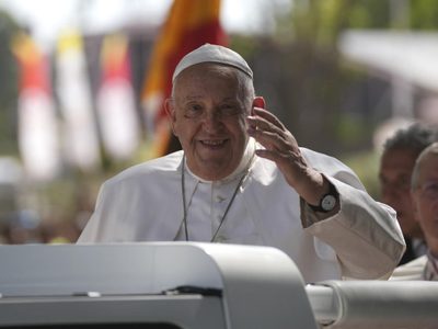 Papa celebra la recuperación de Timor Oriental y admite escándalo de abusos de un obispo