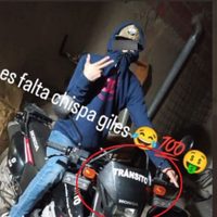 Aparecieron fotografías de un hombre posando con la moto robada a una inspectora municipal de Tránsito