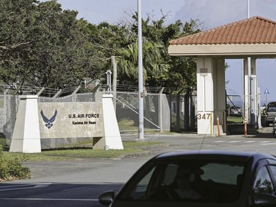 Explosión en base aérea de EU en el sur de Japón hiere a cuatro soldados