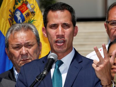 EU ofrece retirar sanciones al alto mando militar venezolano, si reconoce a Guaidó