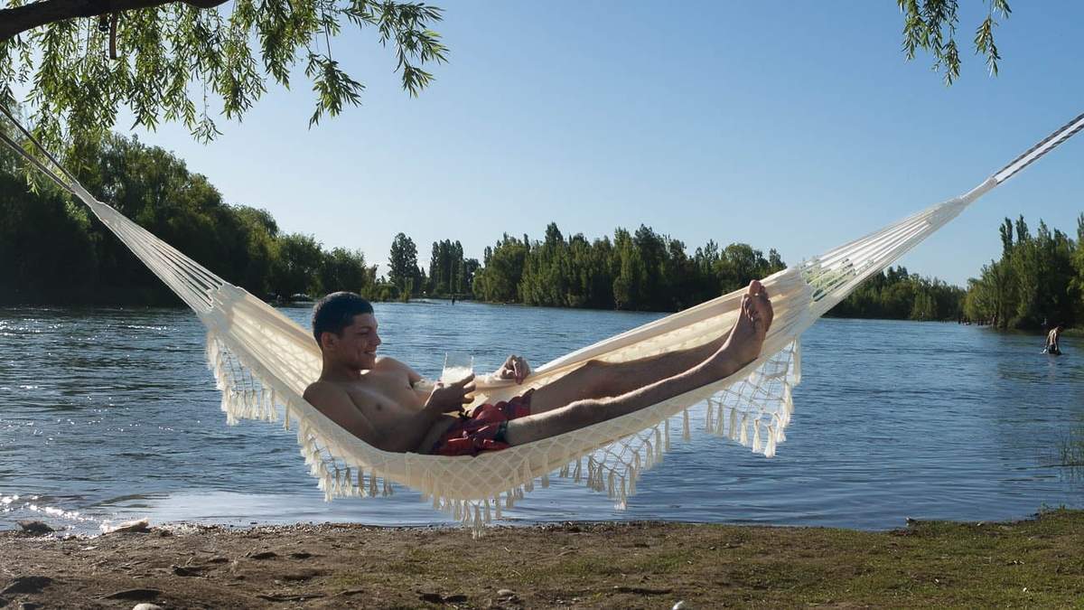 Una tarde en el río Limay. Fuente: (Emiliano Ortiz)