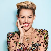 ¡Enloqueció! Miley Cyrus obsesionada con una actriz que tuvo un affaire con su ex esposo