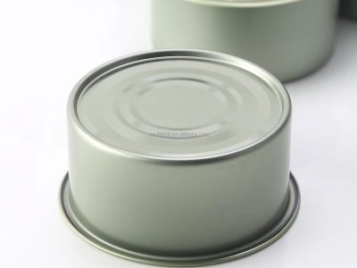 Con las latas de atún que ibas a tirar, creá esta divina y original idea para poner en tu mesa de luz