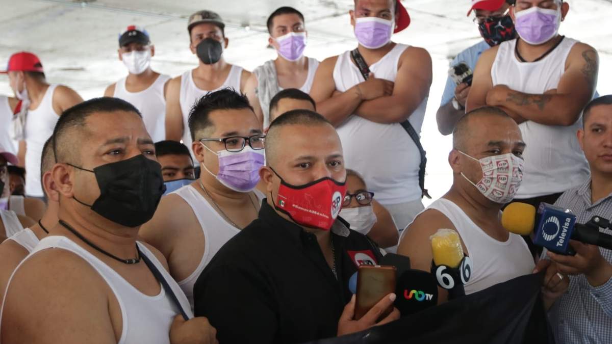 El grupo de "autodefensa" electoral "Mastines"