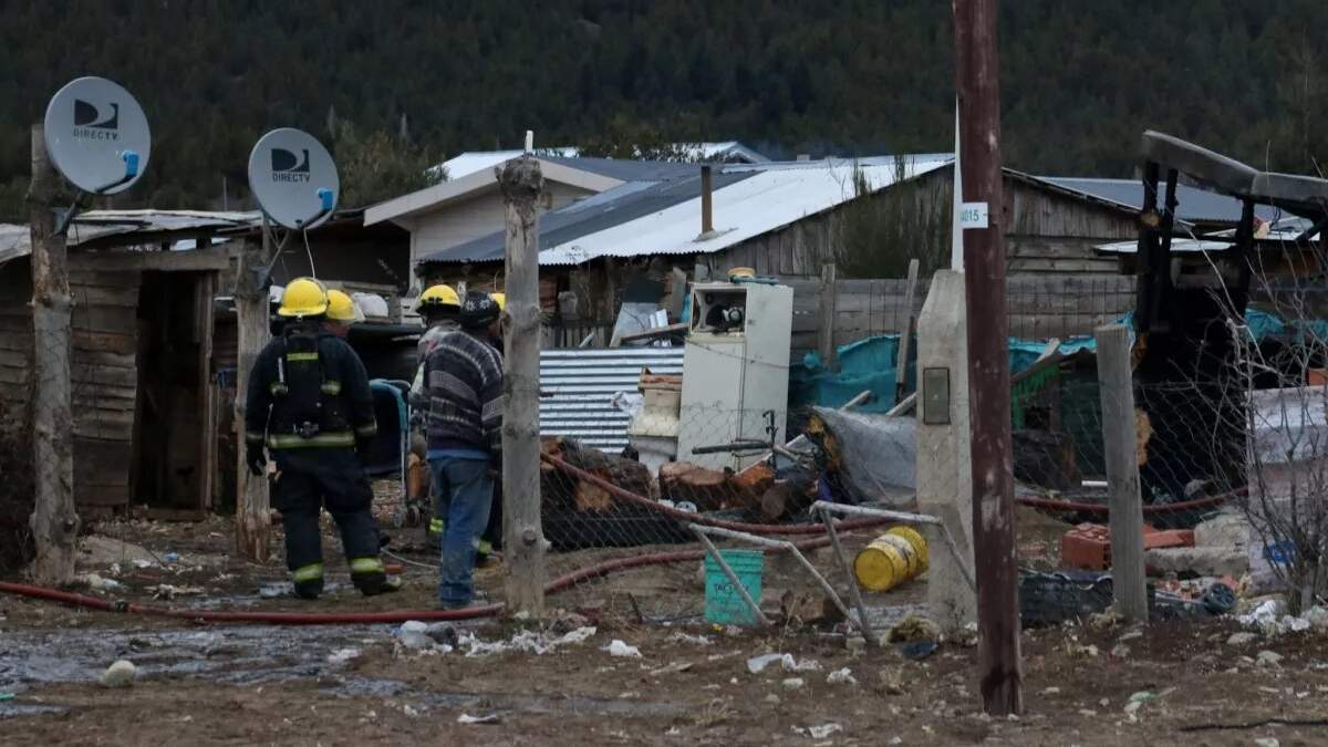 Parte de lo que quedó de la estructura después del fuego. Fuente (Facundo Pardo)