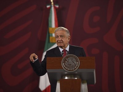 AMLO acata resolución del TEPJF sobre la consulta: “Ya no puedo hablar de eso porque me cepillan”