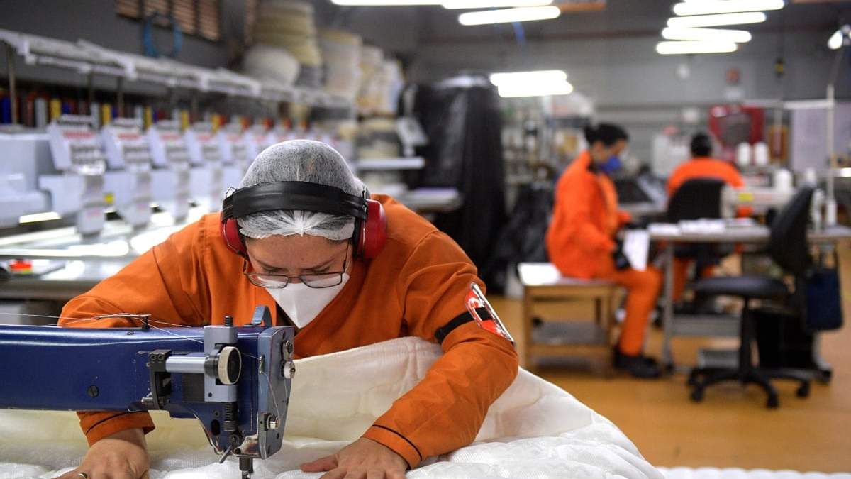 Trabajadores de pequeñas y medianas empresas. Fuente: (Twitter)