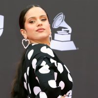 Bailes, flamenco y mucho ritmo: así de bien se lo pasa Rosalía en la grabación de su último video