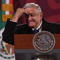 AMLO revela que Pedro Castillo pidió asilo a México antes de ser detenido en Perú