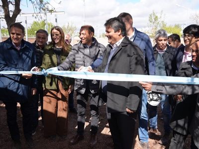 Inauguraron el segundo tramo del colector cloacal en el Oeste de Neuquén