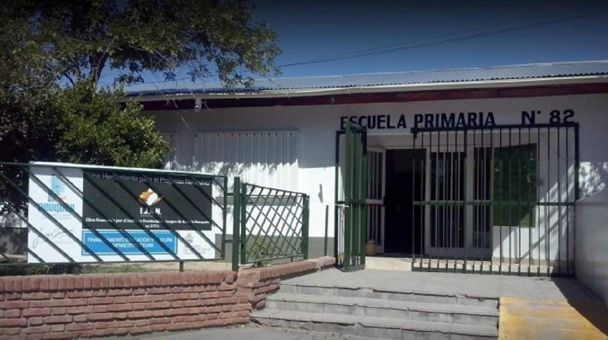 Dos auxiliares de servicio se sintieron mal y tuvieron que recibir atención médica. Fuente: (X)
