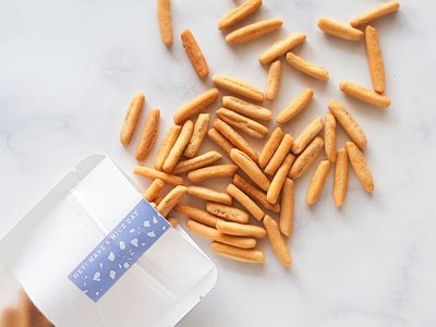Palitos salados de queso: la receta para hacer el snack casero y no volver a gastar en el súper