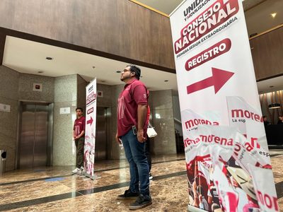 Morena define plan para elegir a su candidato presidencial
