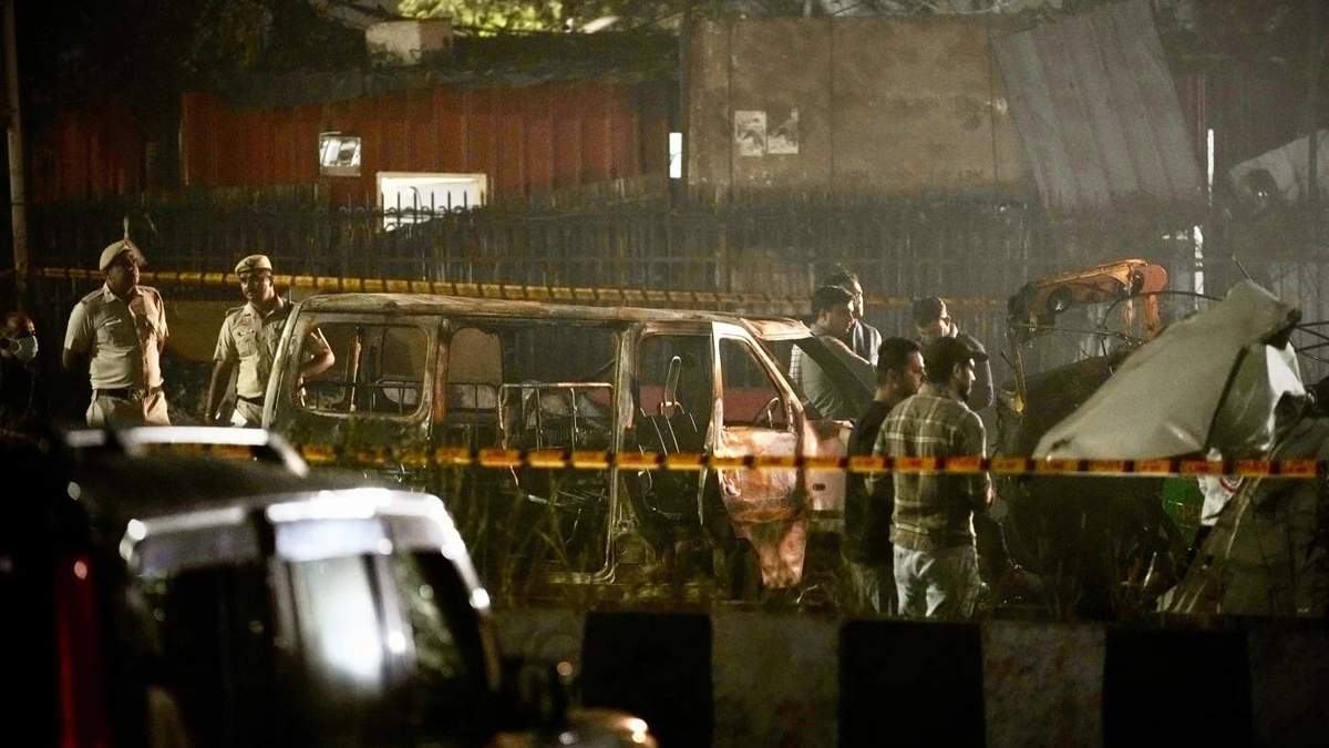 Atentado con coche bomba cerca del Fuerte Rojo de Nueva Delhi dejó al menos ocho muertos