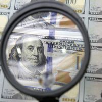 ¿Volvió el corralito? El titular del BCRA habló de "maniobras" por el alza del dólar