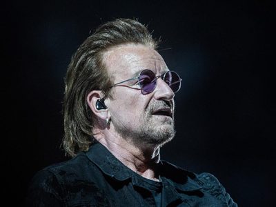 Bono de U2 ha abierto su corazón y dejó inéditos temas. ¡Todos tienen una carta especial!