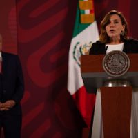 Bimbo y Walmart se suman al plan de AMLO contra la inflación