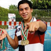 El mexicano Ricardo Vargas impone récord en nado y logra pase a Río