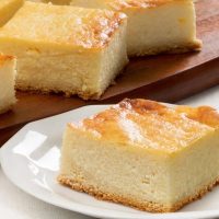 Llevá tu merienda a otro nivel con esta torta de ricota y limón protéica y sin harinas que te va a sorprender
