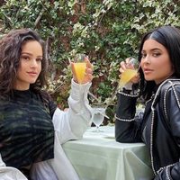¿La imita en todo? Rosalía quiere ser como Kylie Jenner y sus hermanas y estas fotos lo prueban