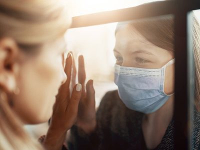 Tiembla Mendoza por el fuerte brote del coronavirus y endurecen los controles