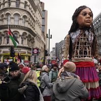 Miles marchan en Europa contra la guerra en Gaza y en apoyo a palestinos