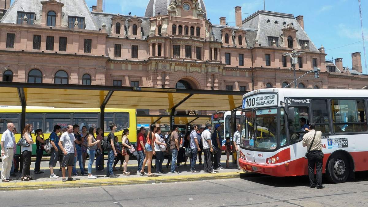 Colectivo. Fuente: (X)