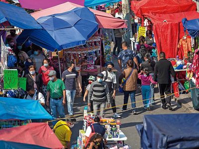 Desempleo en México: Trabajos que producen pobreza,  la realidad tras las cuentas de la 4T