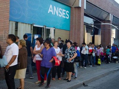 Advierten que los nuevos planes del Kirchnerismo serán con contraprestación