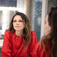 Con notas de rock: Julieta Ortega lleva el conjunto de ecocuero que es furor para un look de noche