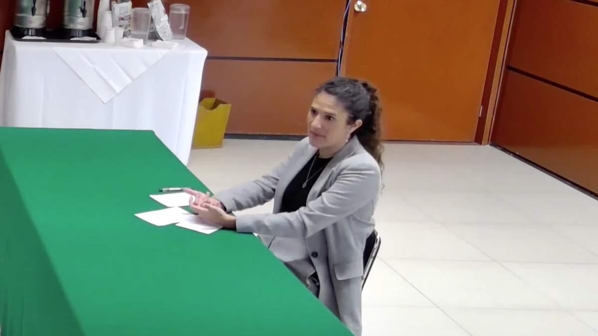Bertha María Alcalde Luján en la entrevista