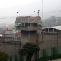 Reos de ocho penales de Edomex alistan huelga de hambre por crisis alimentaria