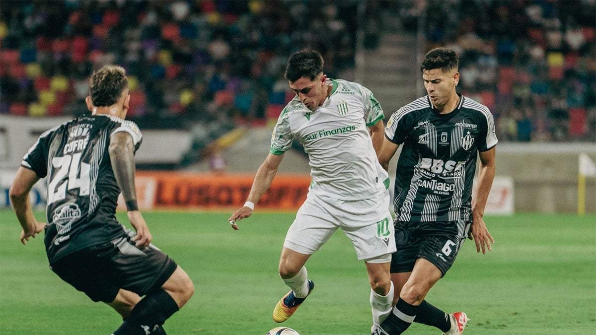La semana pasada la robó Aldosivi y ahora le robó Central Córdoba a Banfield. Los equipos amigos del poder haciendo de las suyas.