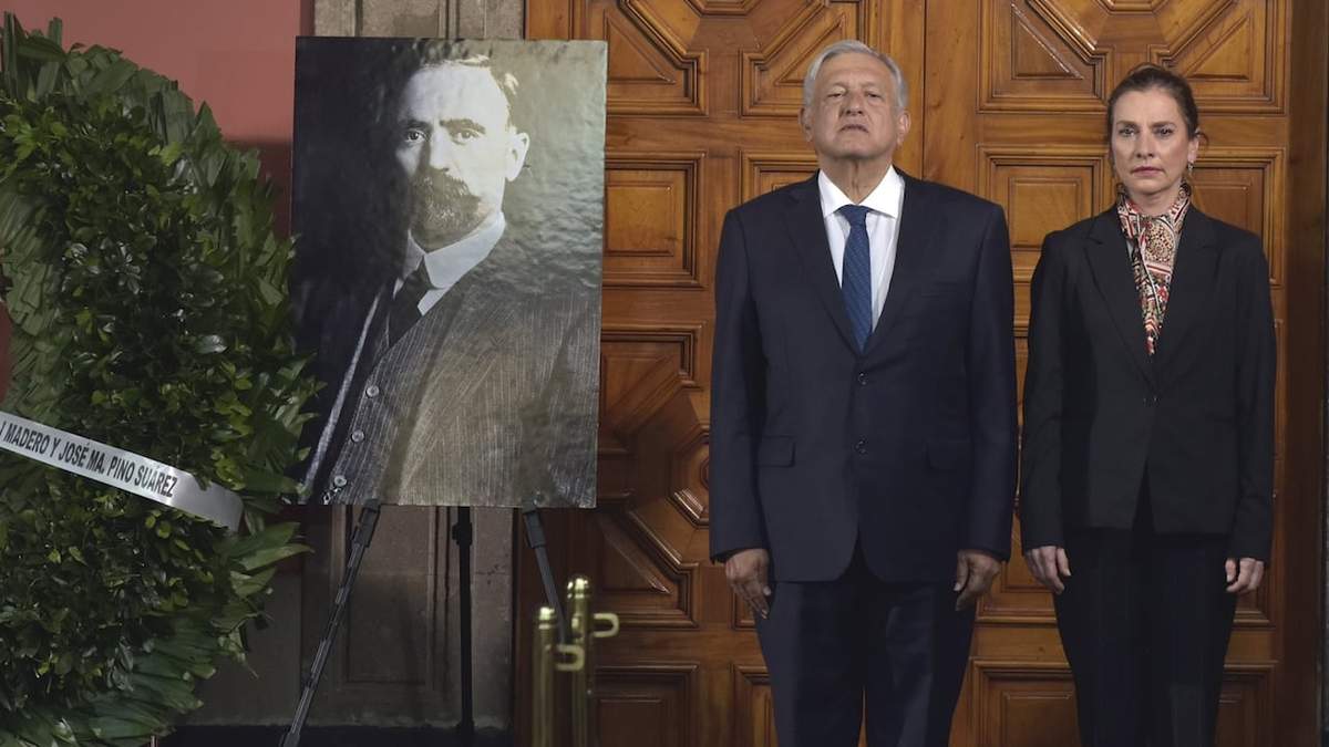 El presidente López Obrador y su esposa Beatriz Gutiérrez Müller