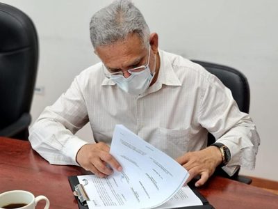 Dimite alcalde morenista de Macuspana en medio de protestas
